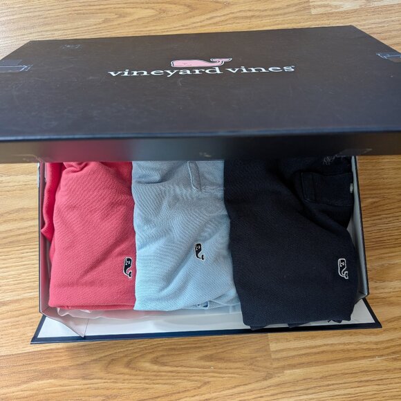 Three Classic Men's Vineyard Vines Polo Shirts - Size Small - Picture 3 of 6
